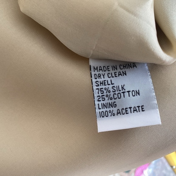 Talbots’s plus size gold color silk blend  lined pencil skirt. Size 18. - Picture 6 of 6